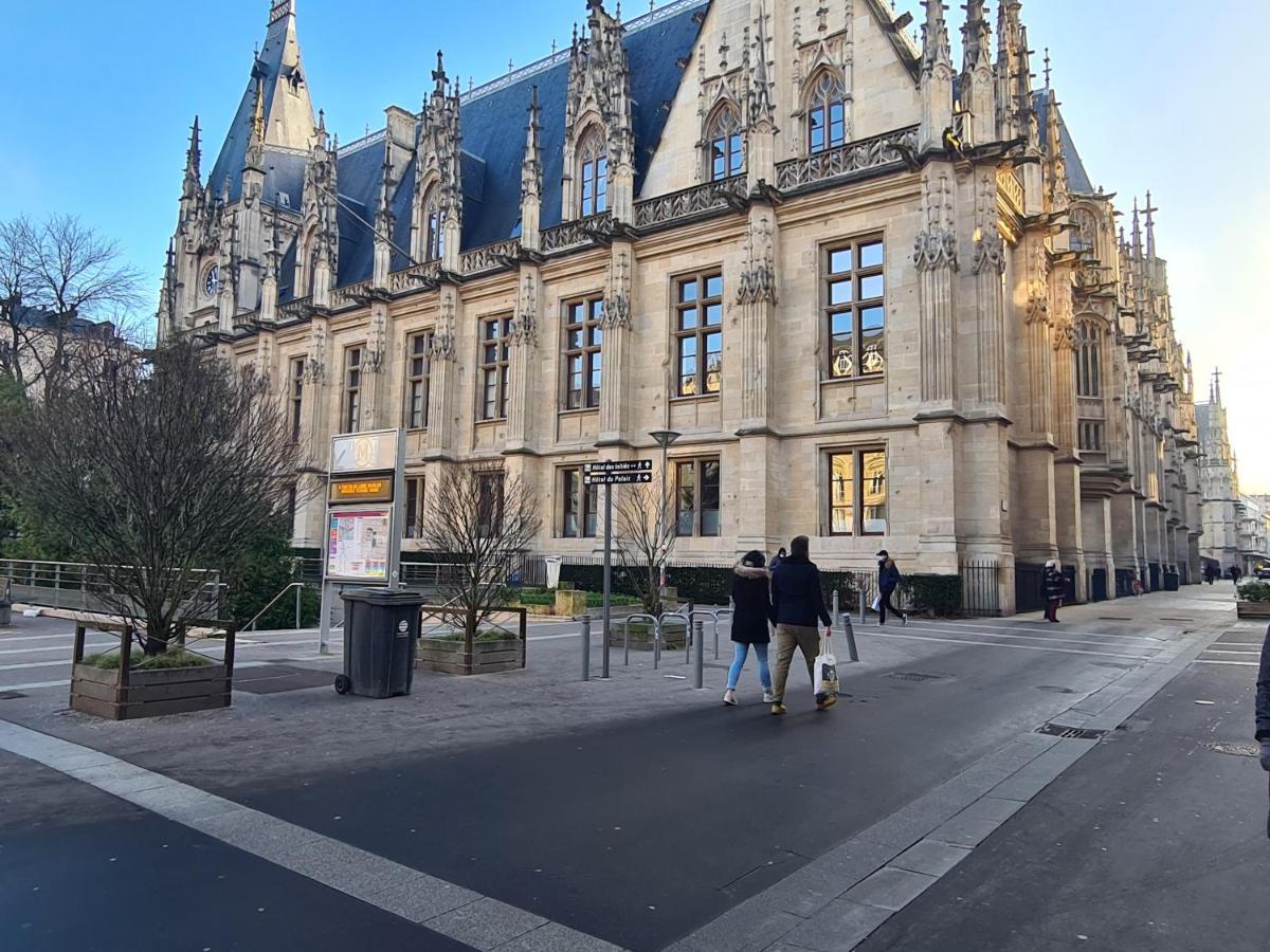 Rouen Hyper Centre Ville Palais De Justice Exterior photo